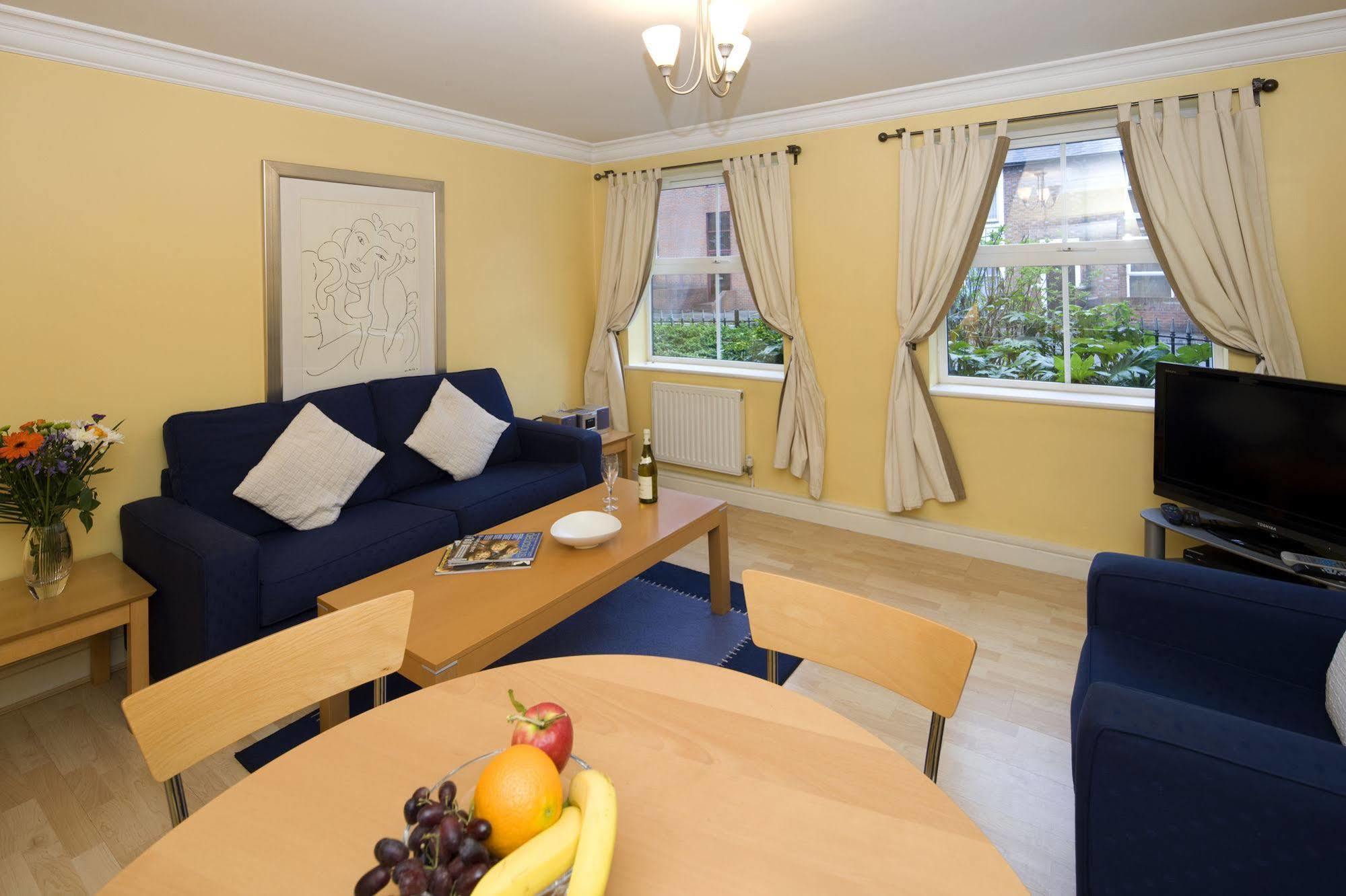 Aparthotel Stanshawe Court Reading Esterno foto