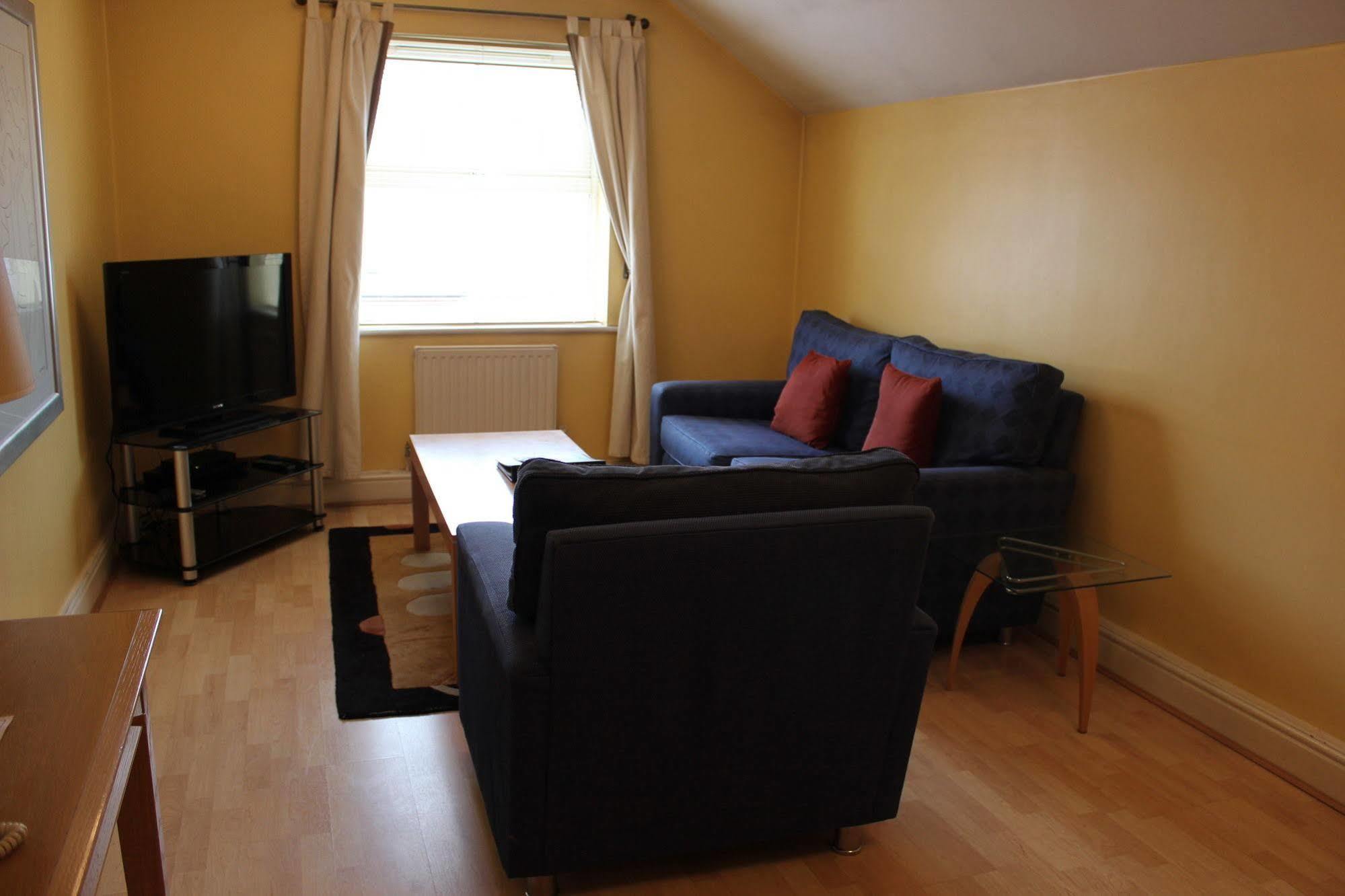 Aparthotel Stanshawe Court Reading Esterno foto