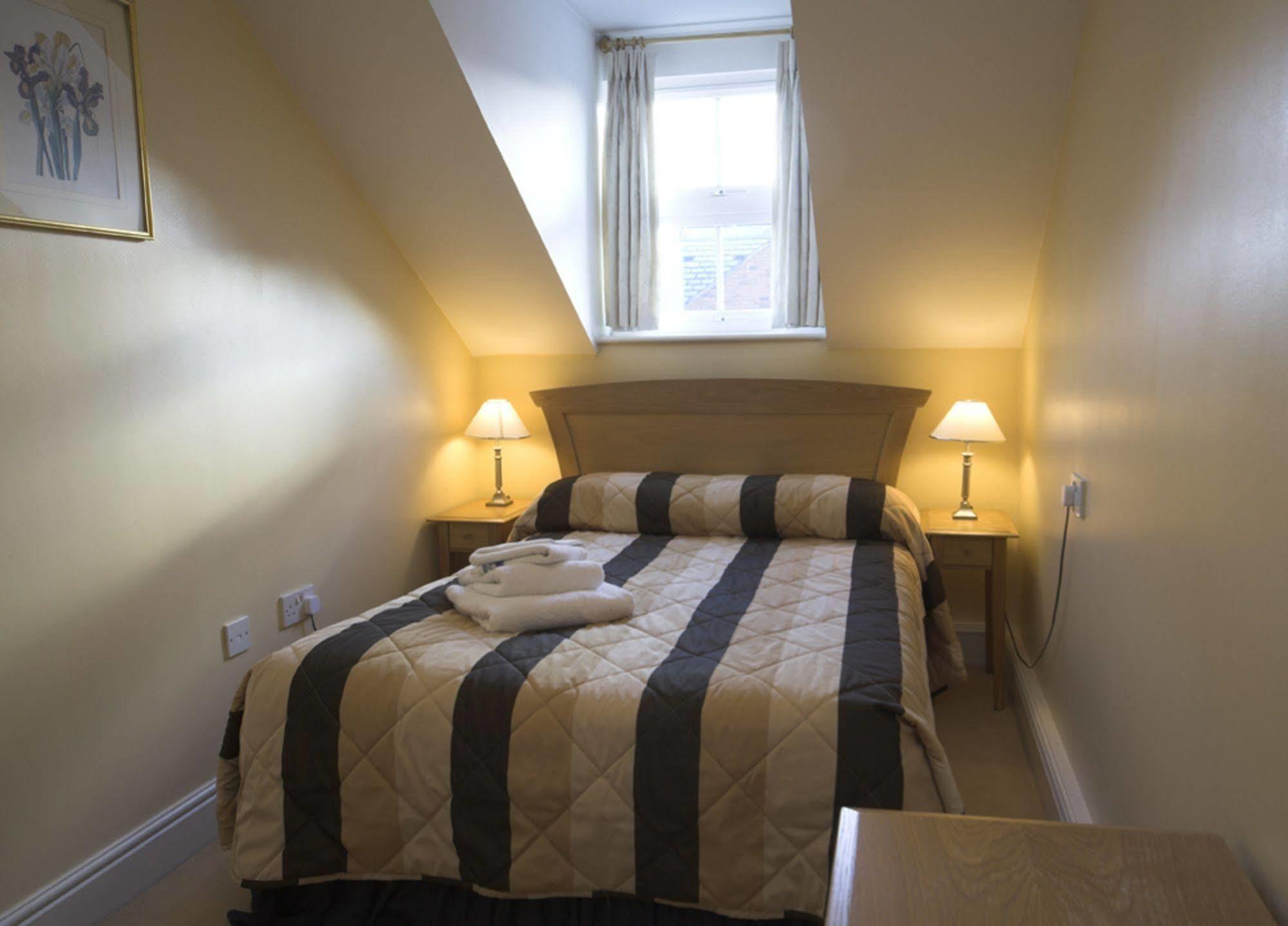 Aparthotel Stanshawe Court Reading Esterno foto