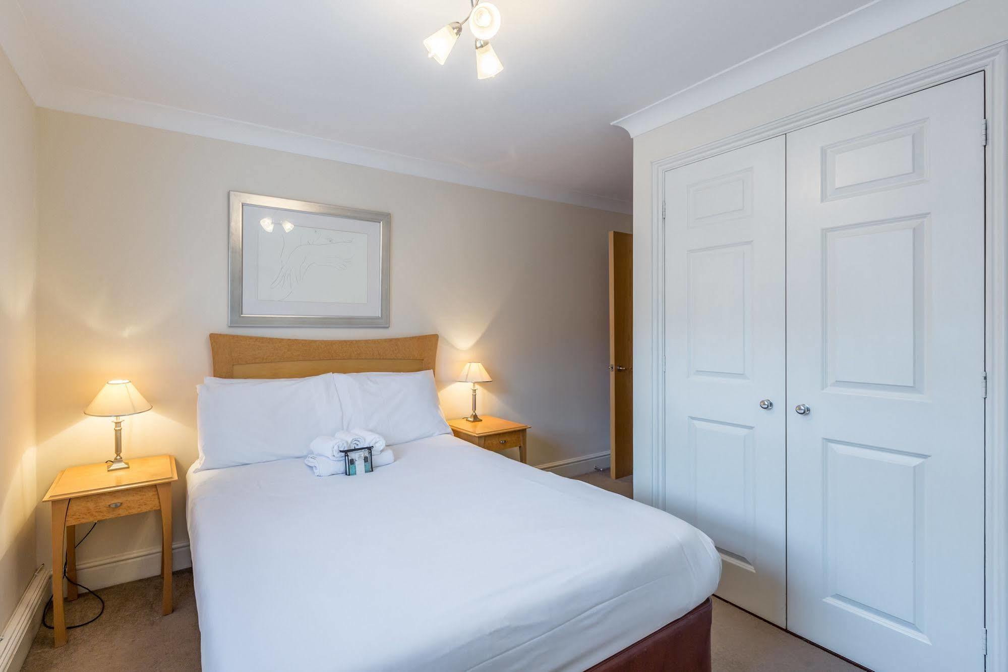 Aparthotel Stanshawe Court Reading Esterno foto