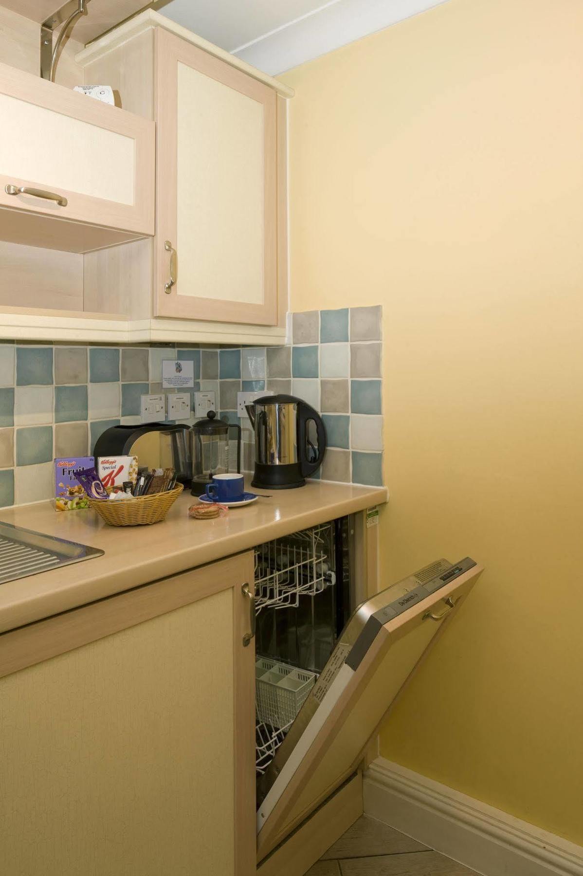 Aparthotel Stanshawe Court Reading Esterno foto